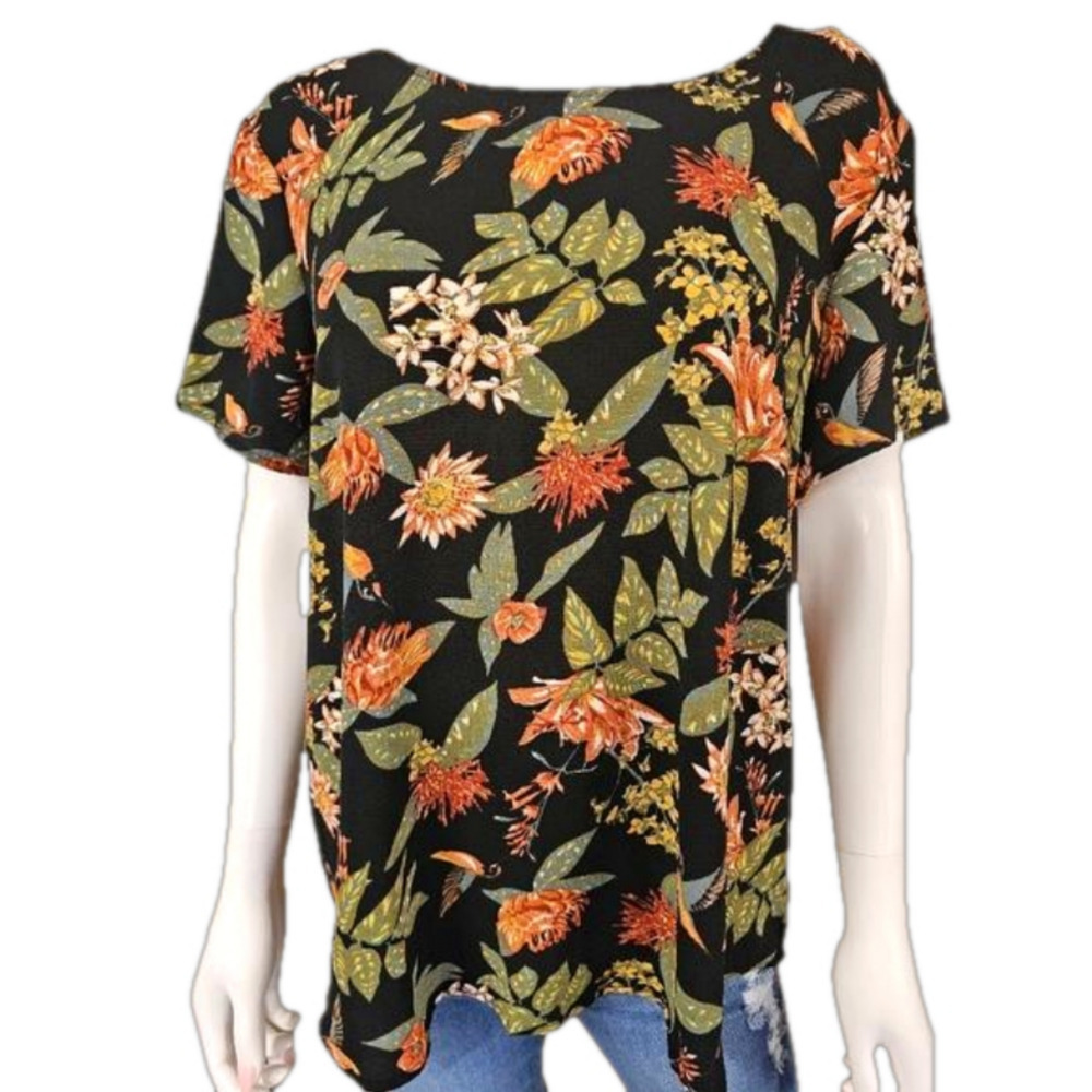 Peace And Pearl's Short Sleeve Floral Print Tunic Size XL